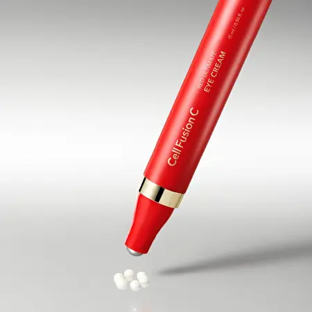 CELL FUSION C „Red Ultimate Eye Cream" Stangrinantis paakių kremas su masažiniu antgaliu, 15ml