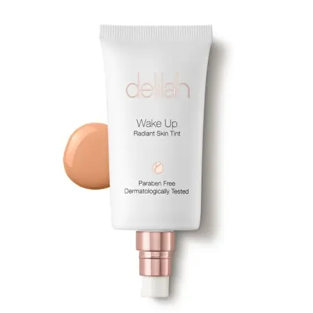 Delilah Wake Up Radiant Skin Tint Tonuojantis veido kremas Solar 4807, 30ml (be pakuotės)