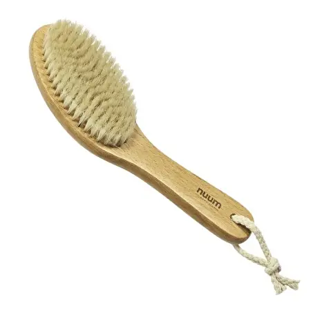 Nuum Cosmetics Curved Handle Body Brush Kūno šveitimo šepetys, 1vnt.